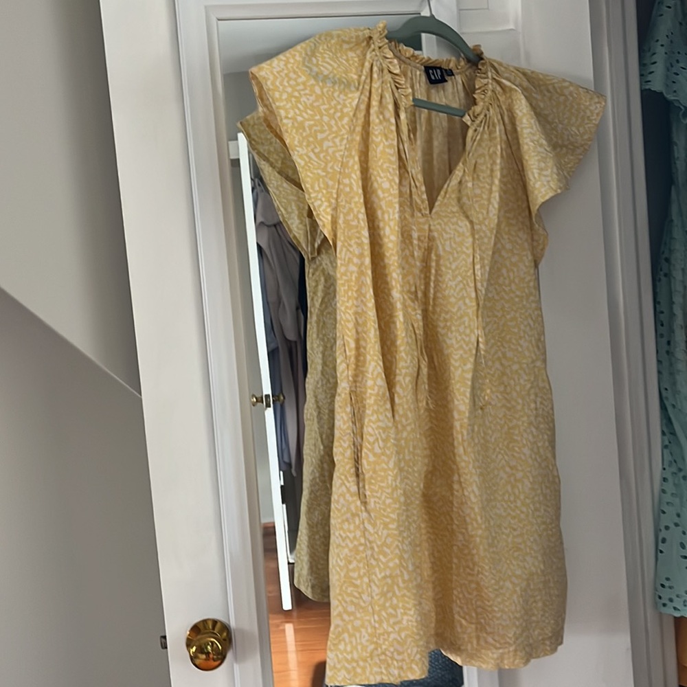 Gap Printed Tie-Front Flutter Sleeve Mini Dress C… - image 3